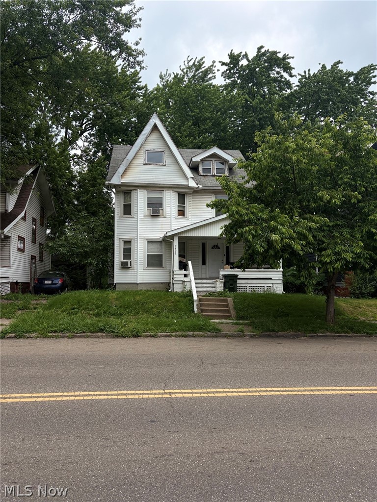 2423 9th Street Sw Property Photo 1