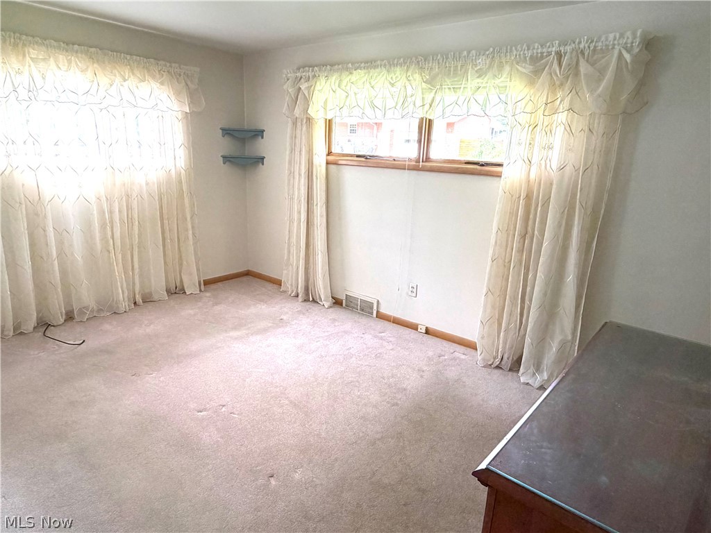 330 Weber Avenue Ne Property Photo 15
