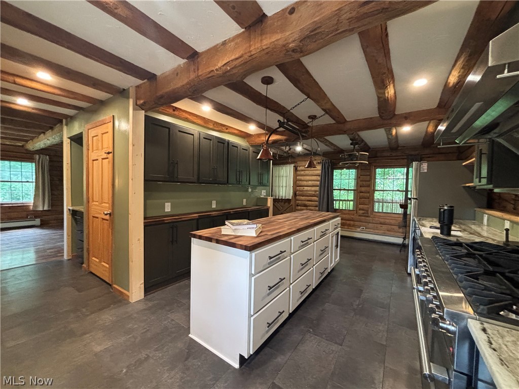 18821 Munn Road Property Photo 6