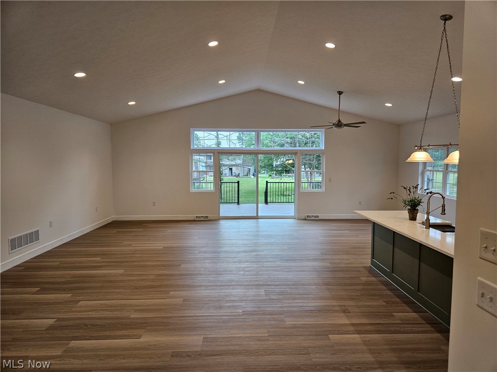 15066 Monroe Mills Road Property Photo 6