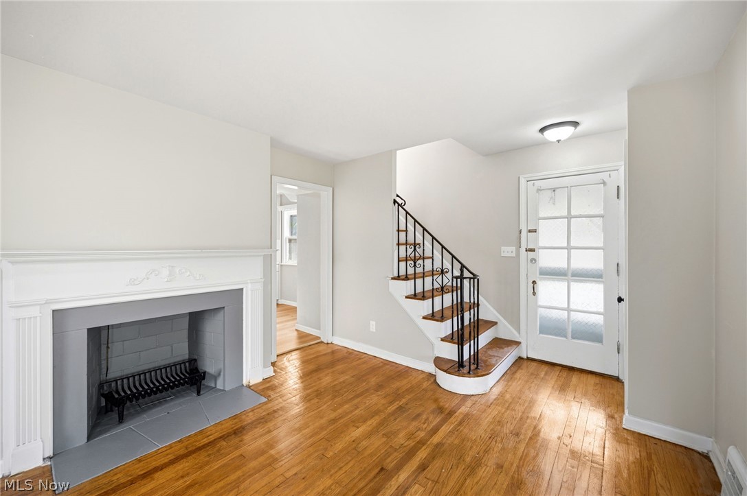 26900 Forestview Avenue Property Photo 4