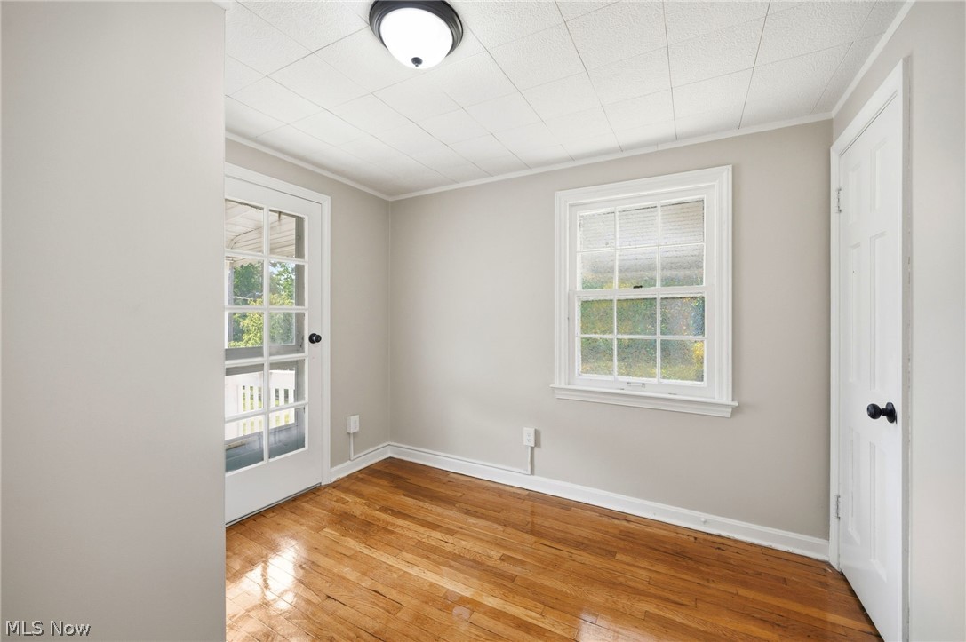 26900 Forestview Avenue Property Photo 12