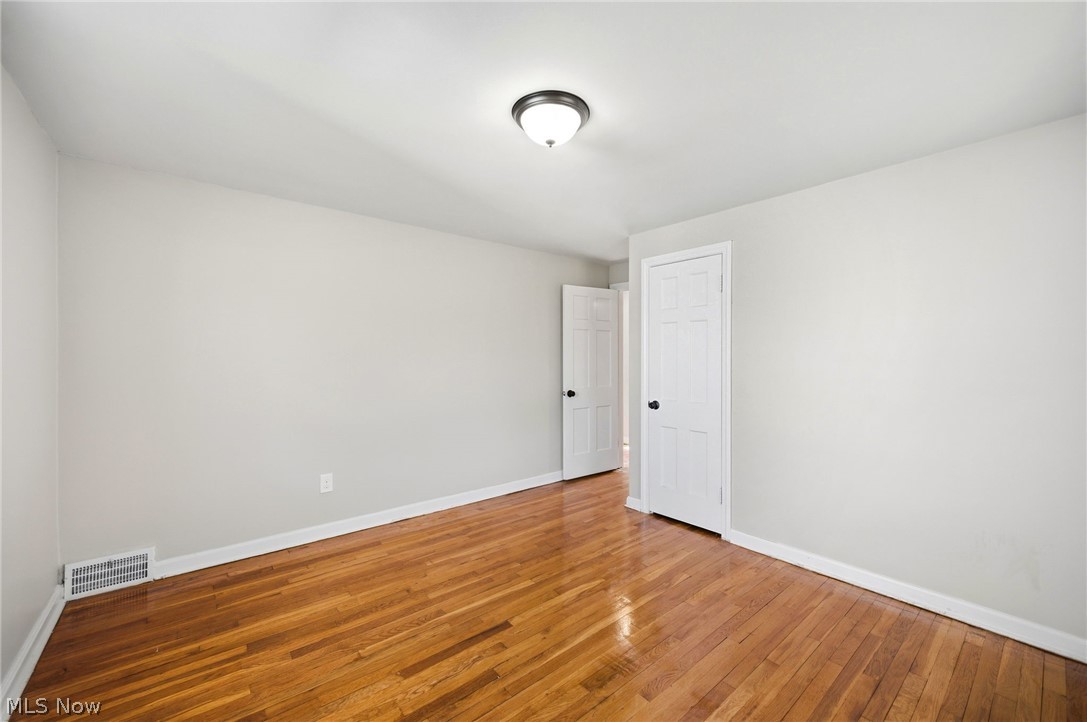 26900 Forestview Avenue Property Photo 17