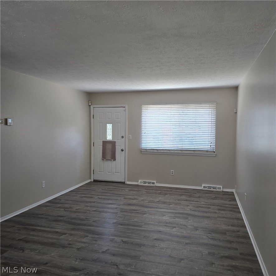 16811 Priebe Avenue Property Photo 7