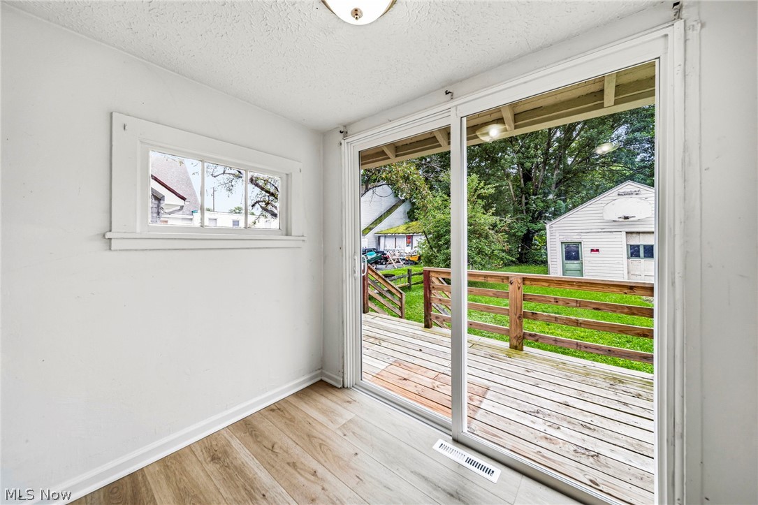 618 W 57th Street Property Photo 16