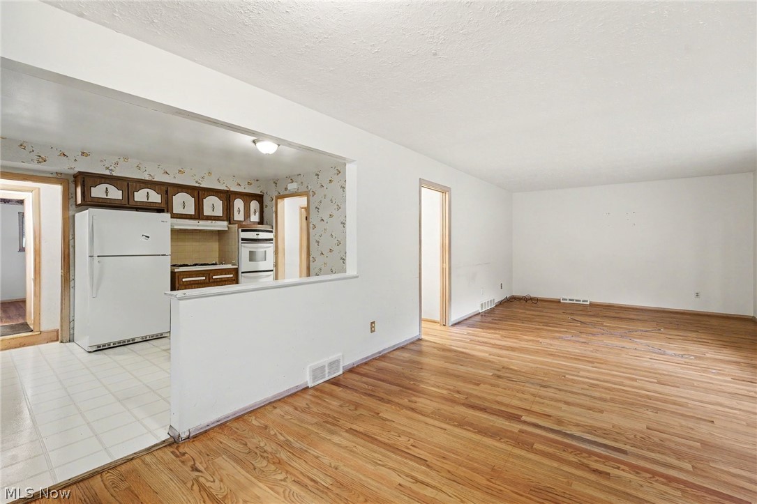 5576 Andover Boulevard Property Photo 5