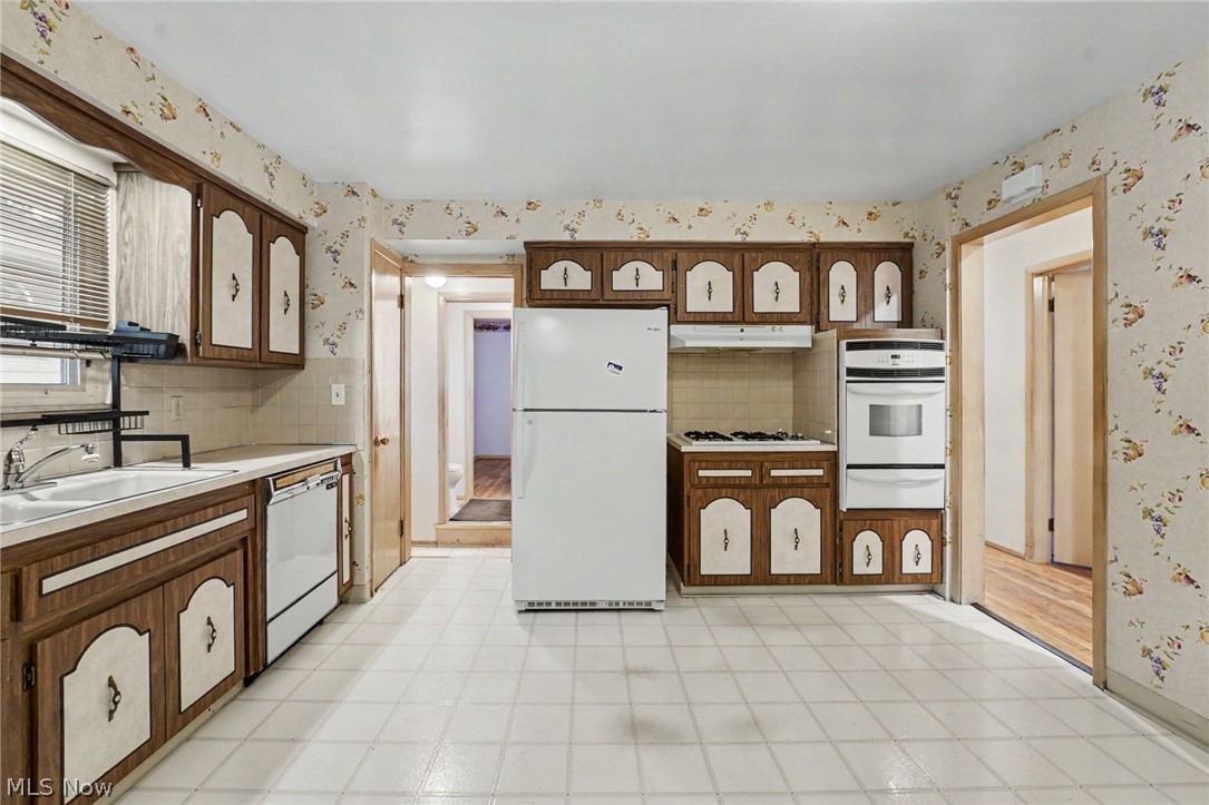 5576 Andover Boulevard Property Photo 9