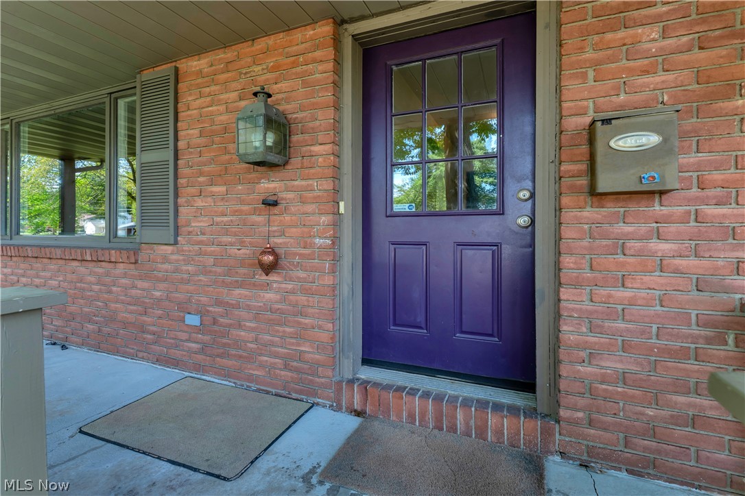 691 Oakridge Drive Property Photo 6