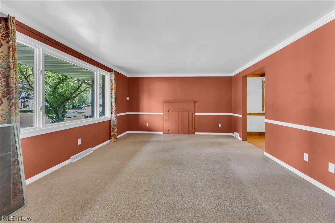 691 Oakridge Drive Property Photo 10