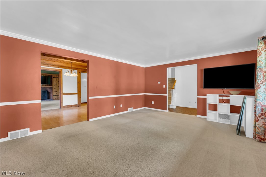 691 Oakridge Drive Property Photo 11