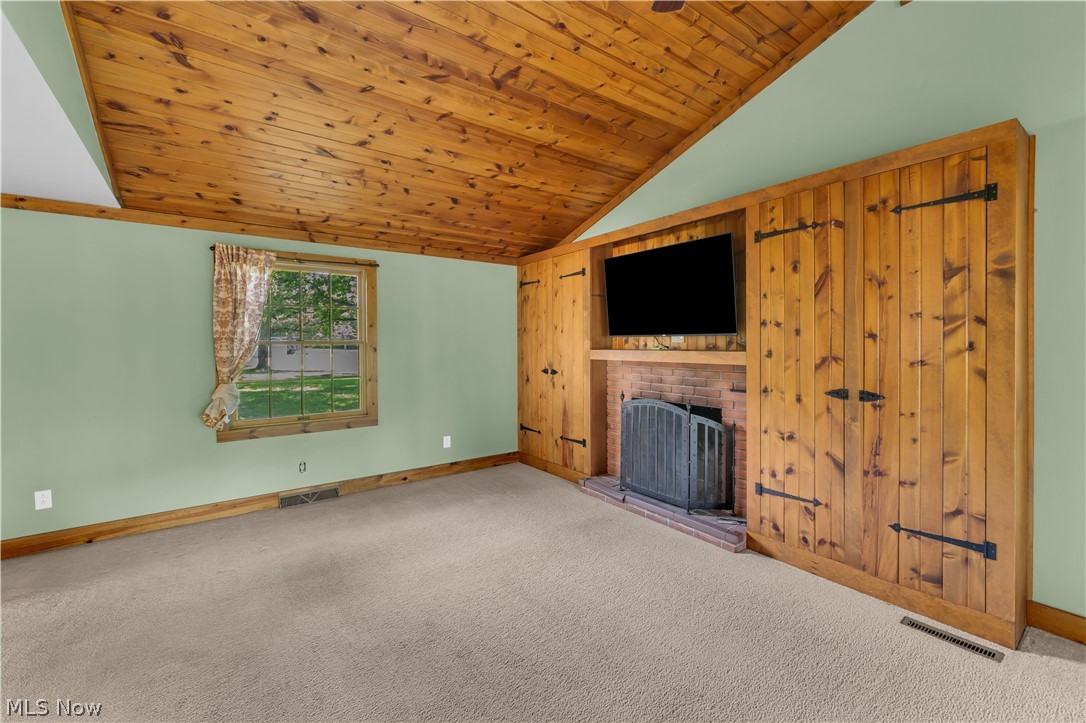 691 Oakridge Drive Property Photo 20