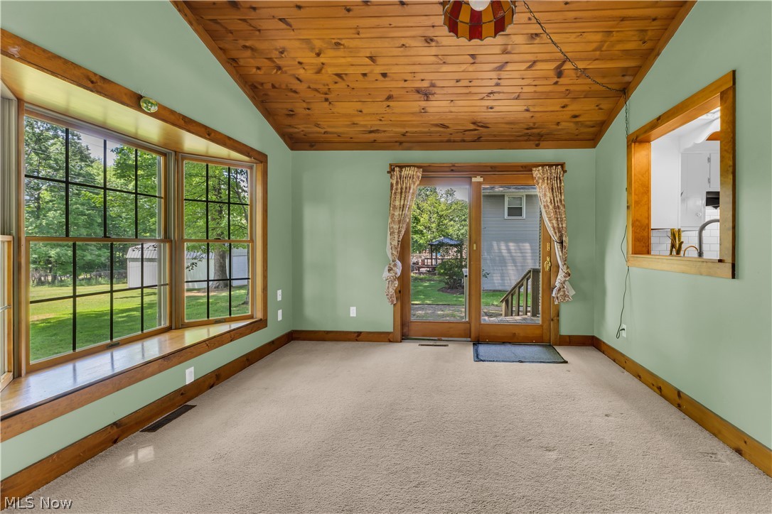 691 Oakridge Drive Property Photo 21