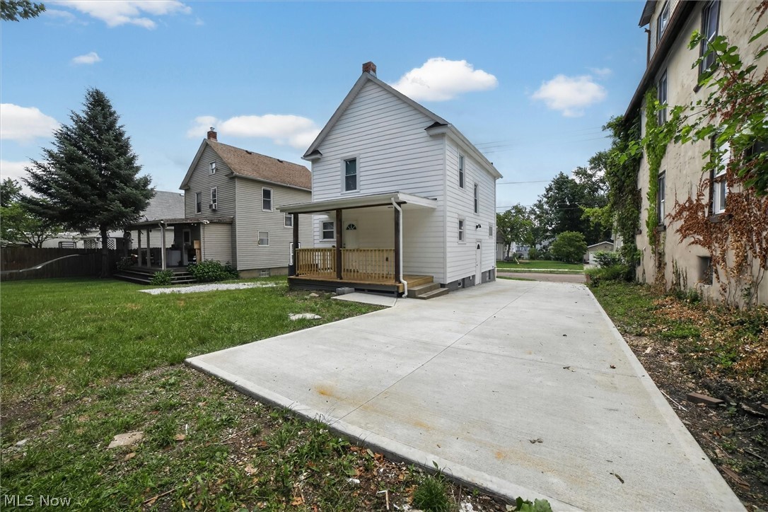843 Chester Avenue Property Photo 32