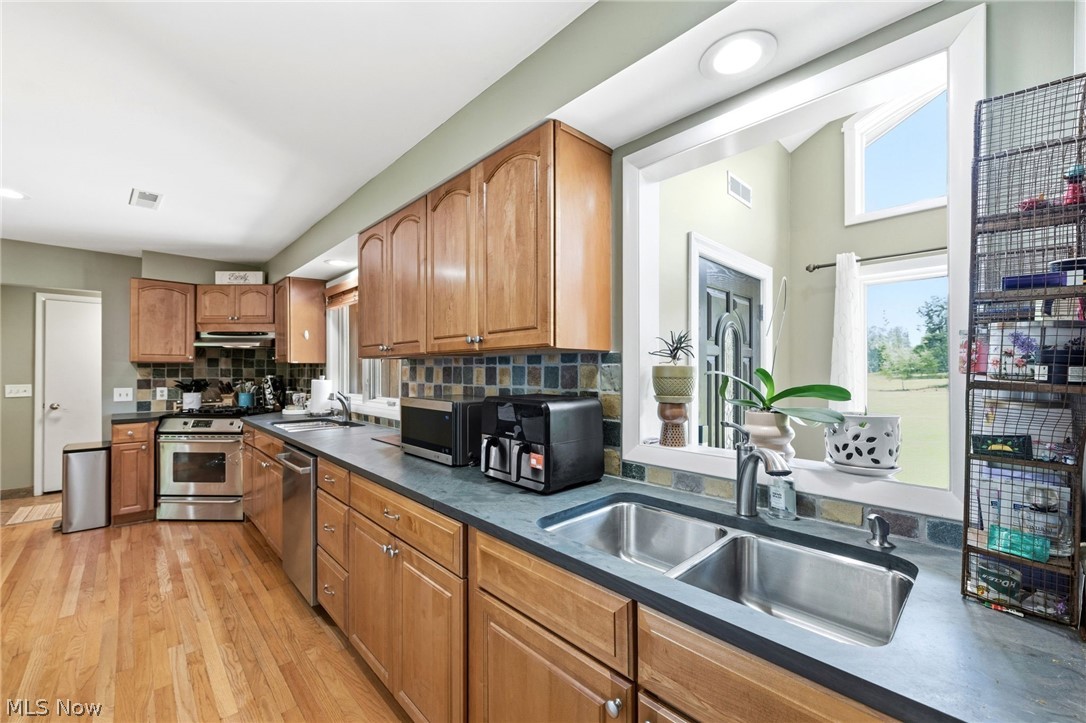 34995 Miles Road Property Photo 31