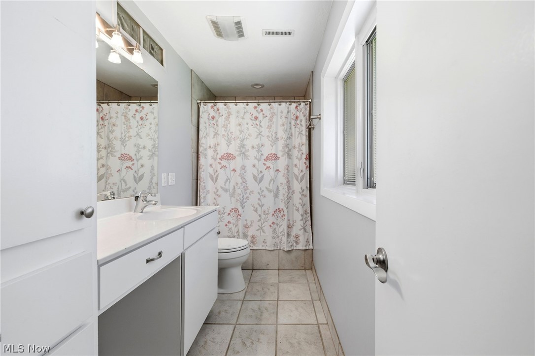 34995 Miles Road Property Photo 38