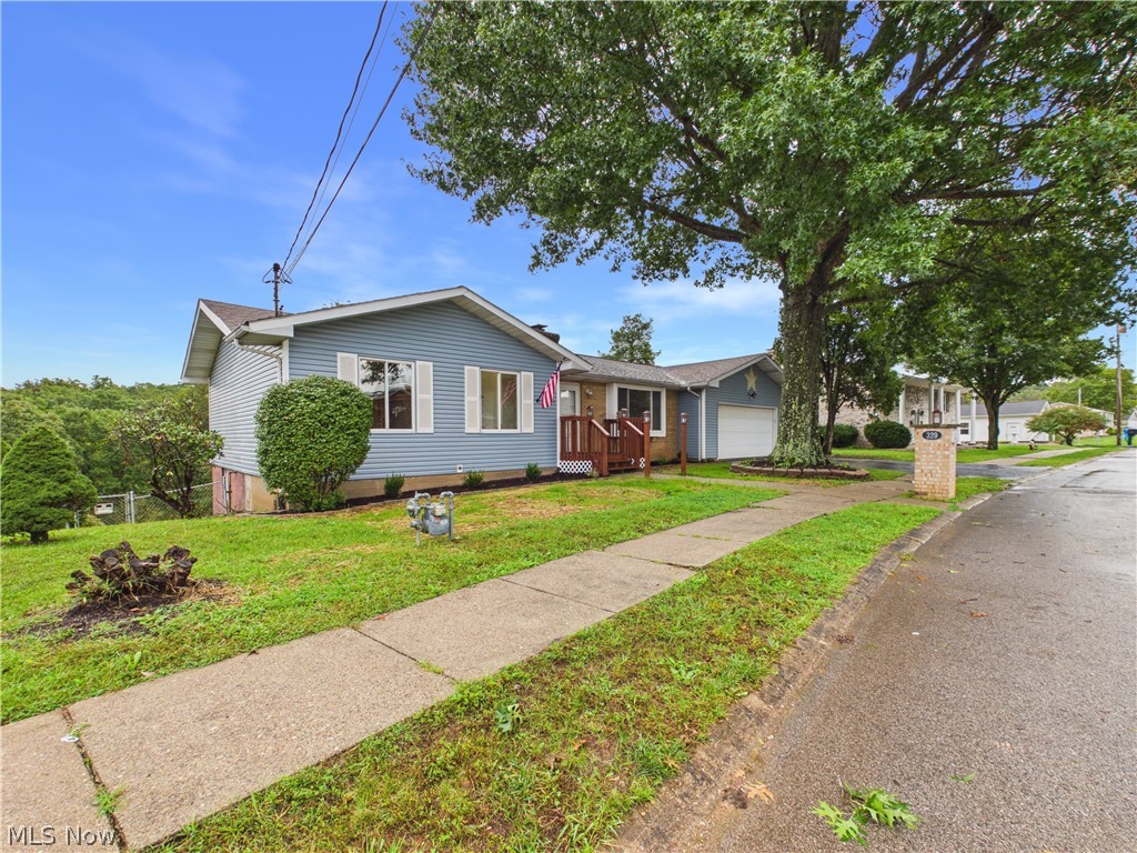 329 Wakefield Drive Property Photo 1