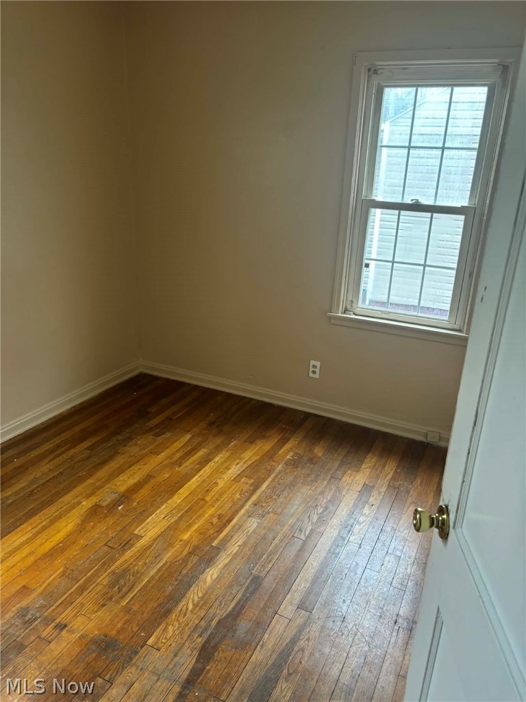 828 Marmion Avenue Property Photo 6