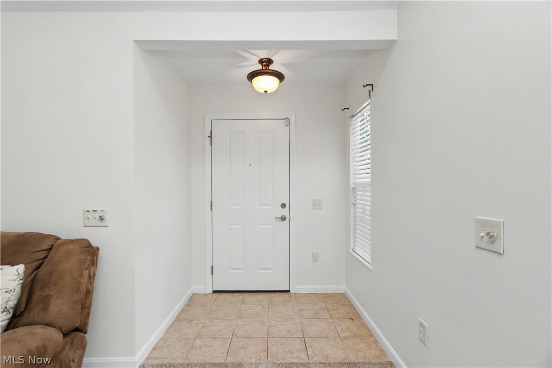 1302 Bridgewater Way N Property Photo 3