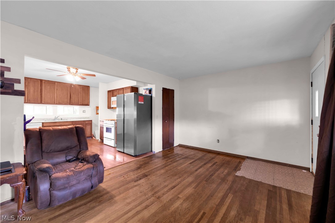 567 Walnut Street Property Photo 5