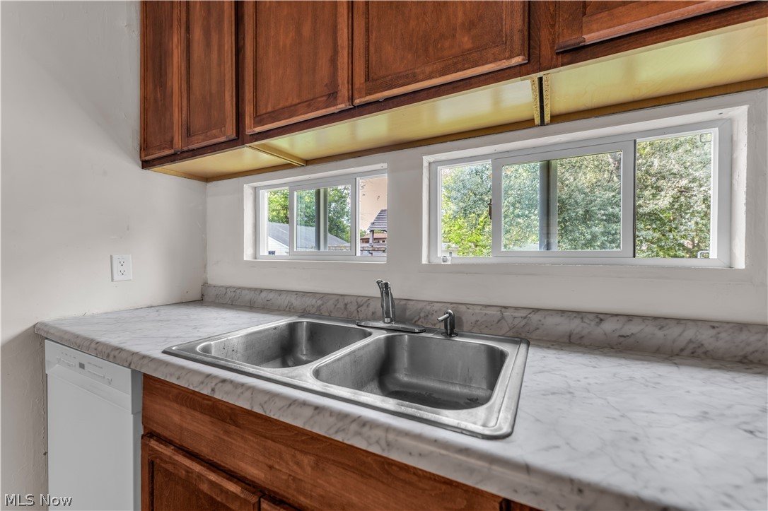 567 Walnut Street Property Photo 10