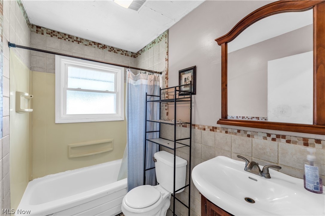 567 Walnut Street Property Photo 12