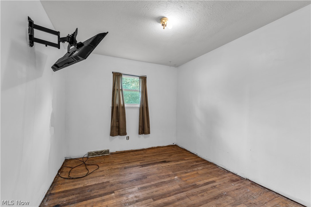 567 Walnut Street Property Photo 15