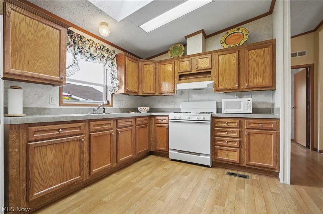 655 Egret Court Property Photo 8