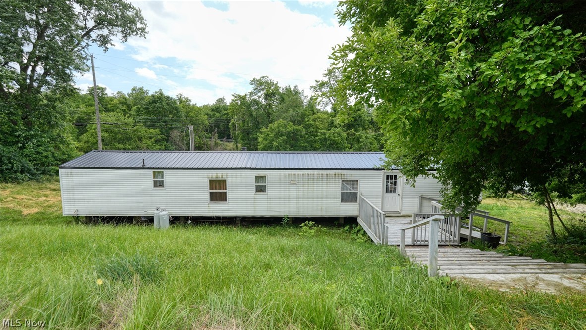 195 Sundale Lane Property Photo 1