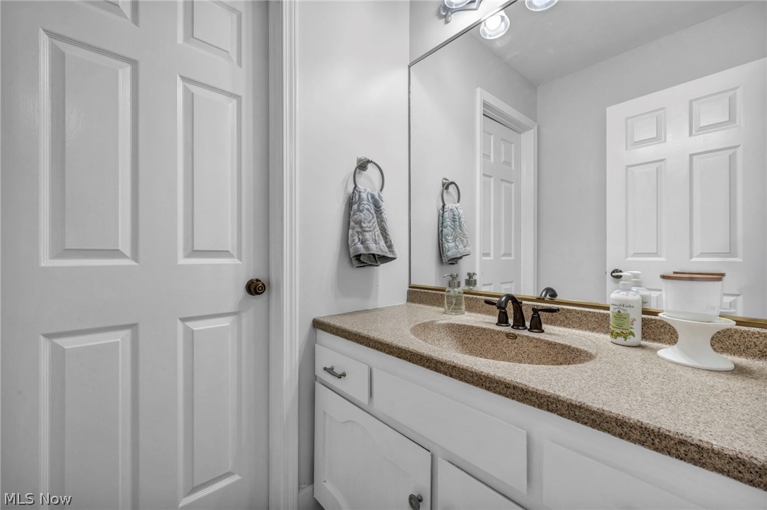3931 Hilltop Drive Property Photo 12