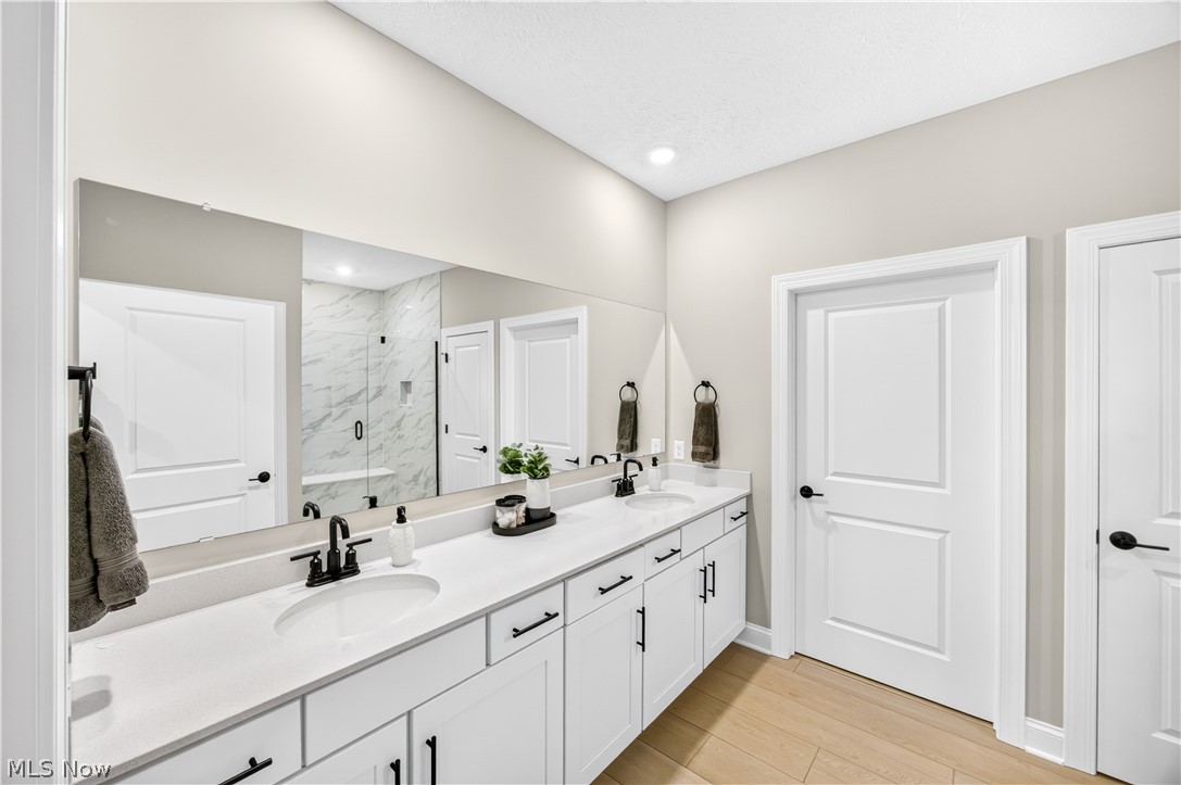 152 Lake Balaton Drive Property Photo 28