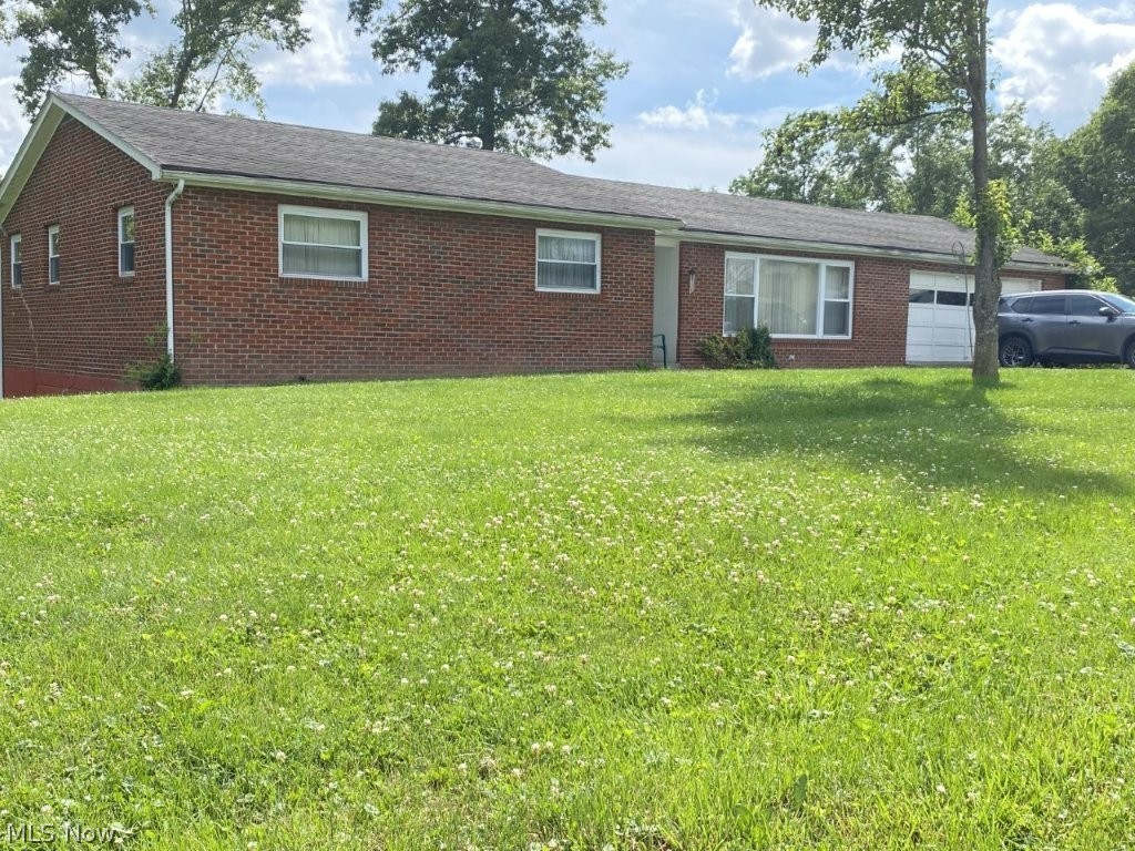 230 Oak Drive Property Photo 4