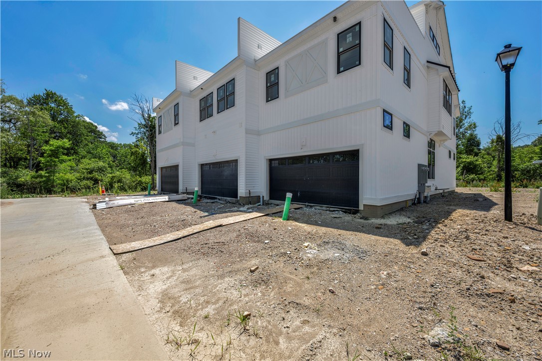 280 Cider Mill Property Photo 4