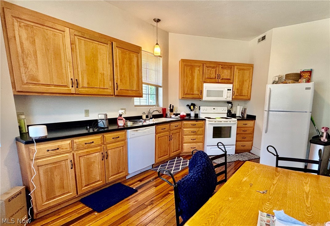 512 E Buchtel Avenue Property Photo 15