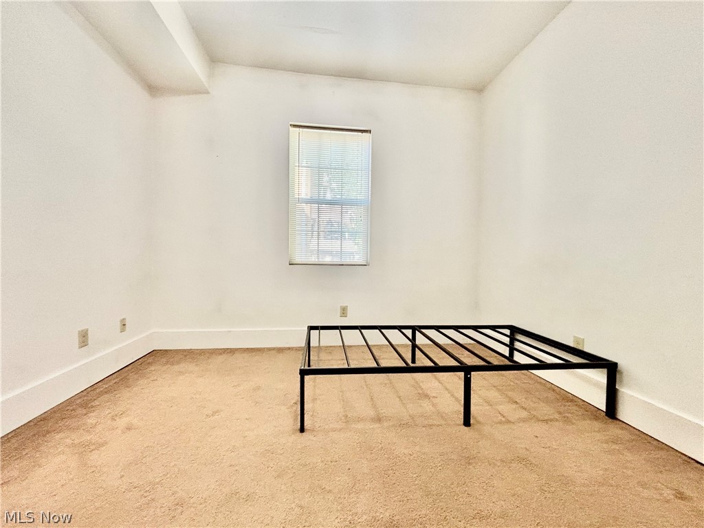 512 E Buchtel Avenue Property Photo 17
