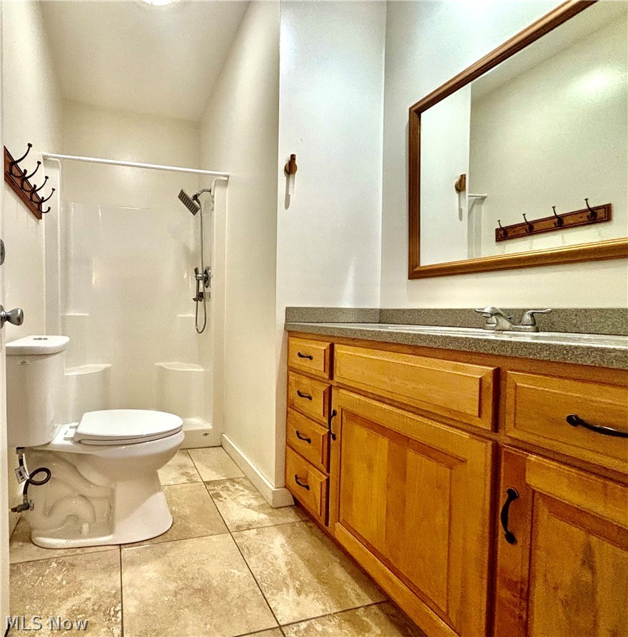 512 E Buchtel Avenue Property Photo 30