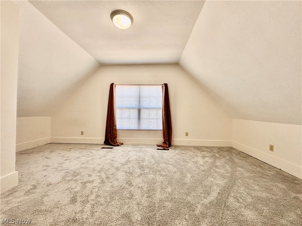 512 E Buchtel Avenue Property Photo 34