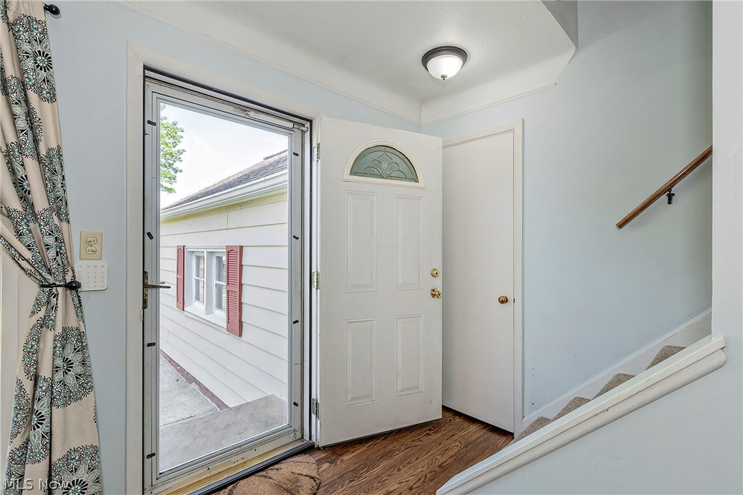 1649 Gilbert Drive Property Photo 2