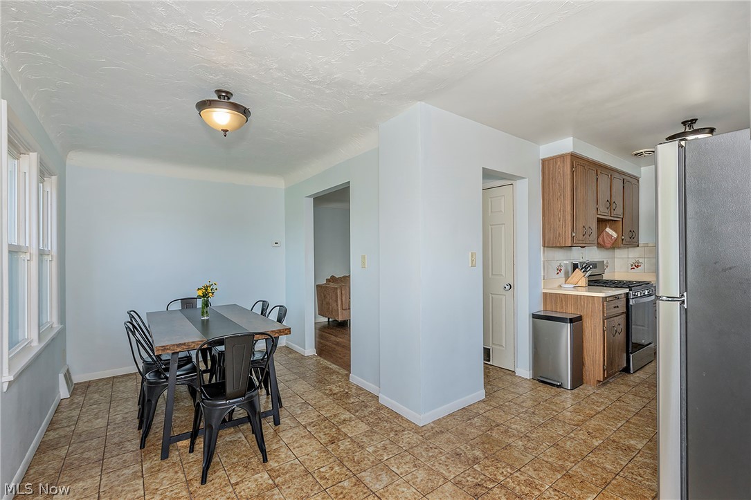 1649 Gilbert Drive Property Photo 7