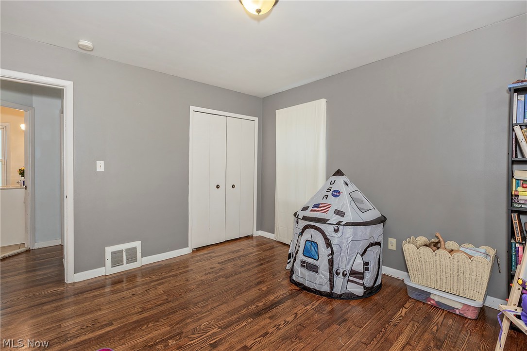 1649 Gilbert Drive Property Photo 12