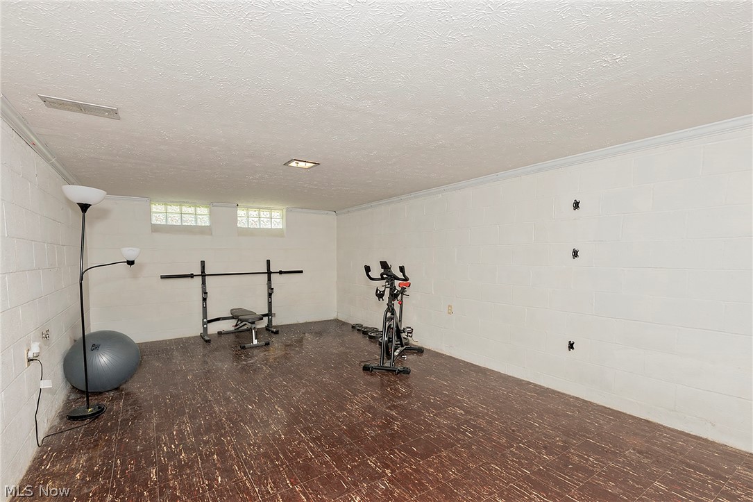 1649 Gilbert Drive Property Photo 24
