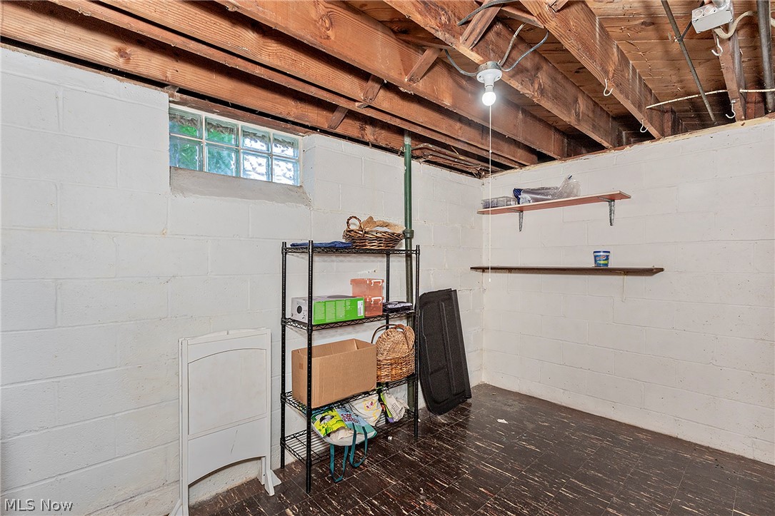 1649 Gilbert Drive Property Photo 27