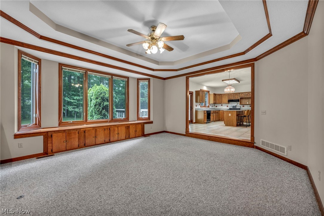 342 Woodbridge Glen Property Photo 13