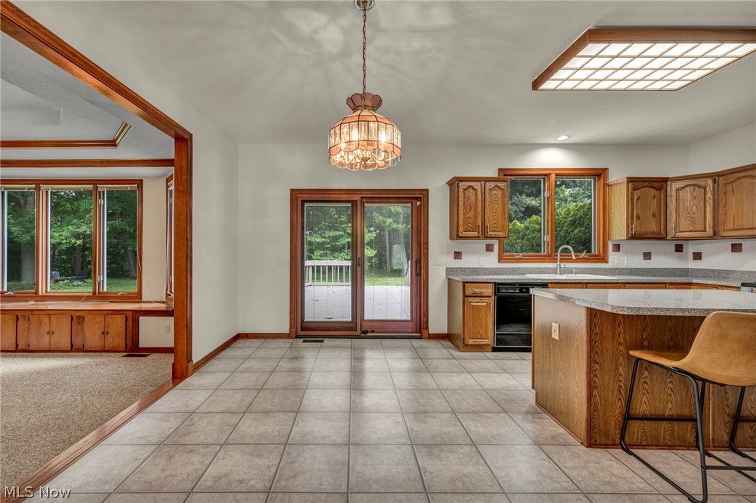 342 Woodbridge Glen Property Photo 15