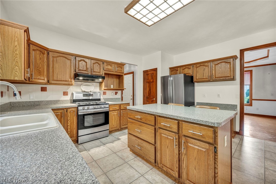 342 Woodbridge Glen Property Photo 19