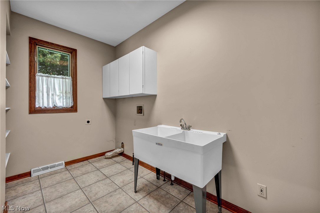342 Woodbridge Glen Property Photo 25