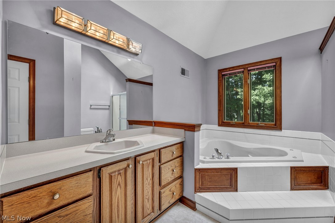 342 Woodbridge Glen Property Photo 33