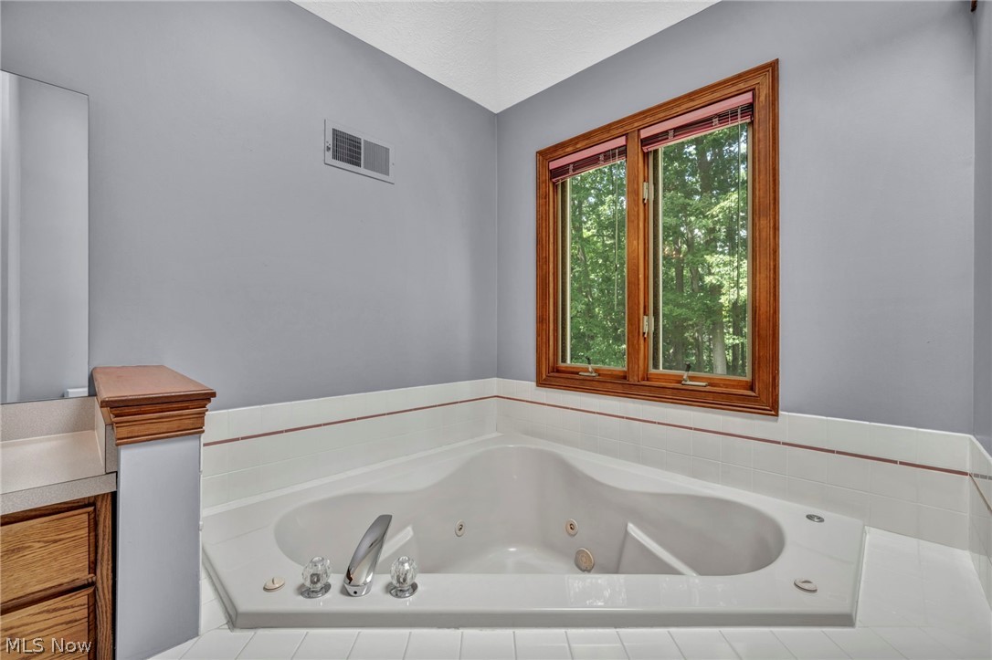 342 Woodbridge Glen Property Photo 34