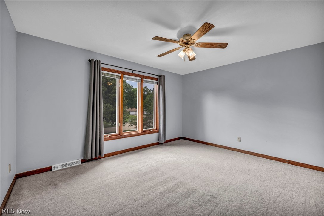 342 Woodbridge Glen Property Photo 38