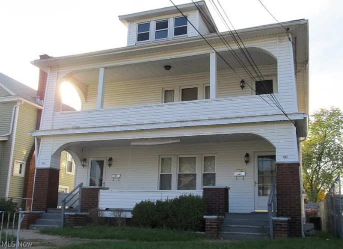 1005 Clarendon Avenue Nw Property Photo 1