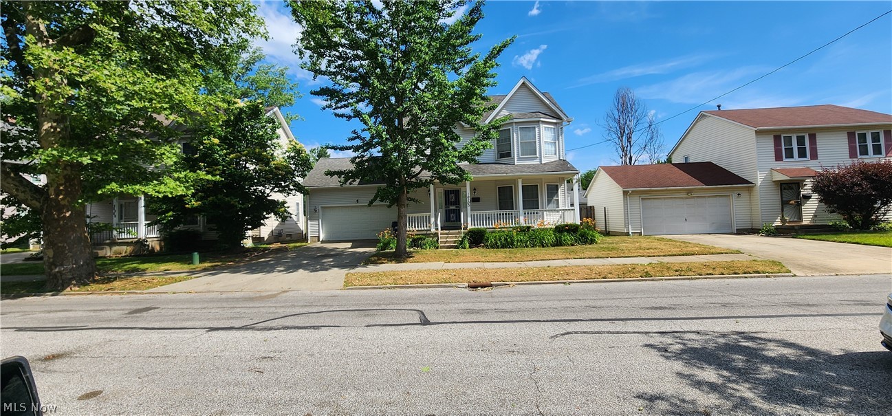 10705 Englewood Avenue Property Photo